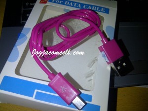 Kabel USB micro warna-warni